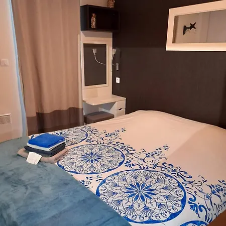 De La Laigne * Allas-Bocage